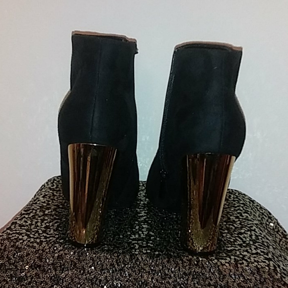 Black Ankle Boots - Picture 2 of 3